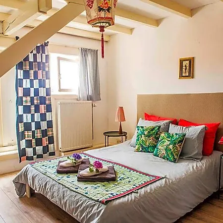The Livingrooms Appartement Laren (North Holland)